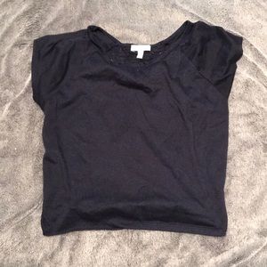 Junior’s/Women’s crop top with open back